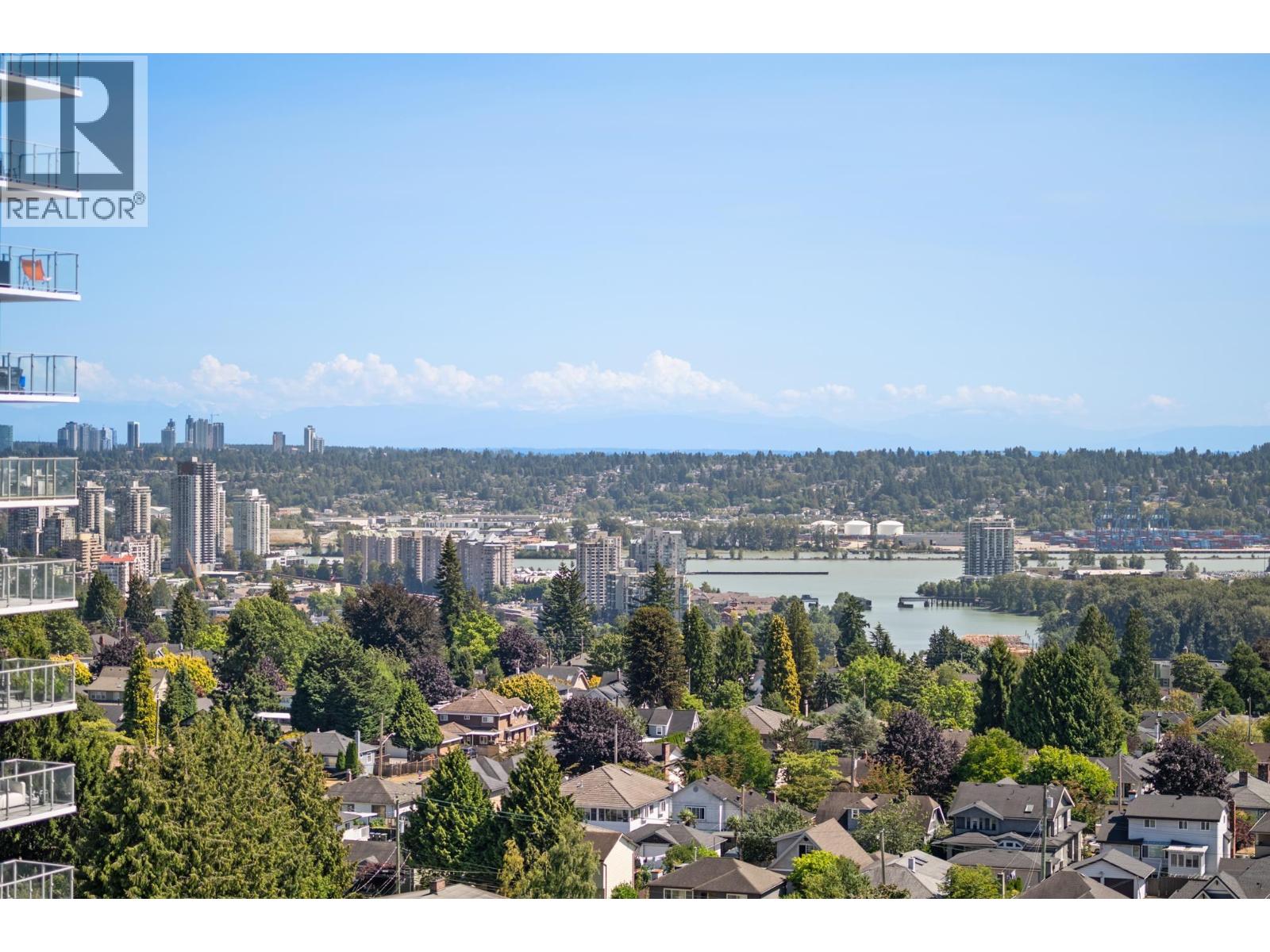 1305 7683 Park Crescent, Burnaby, British Columbia  V3N 0J4 - Photo 2 - R3056481