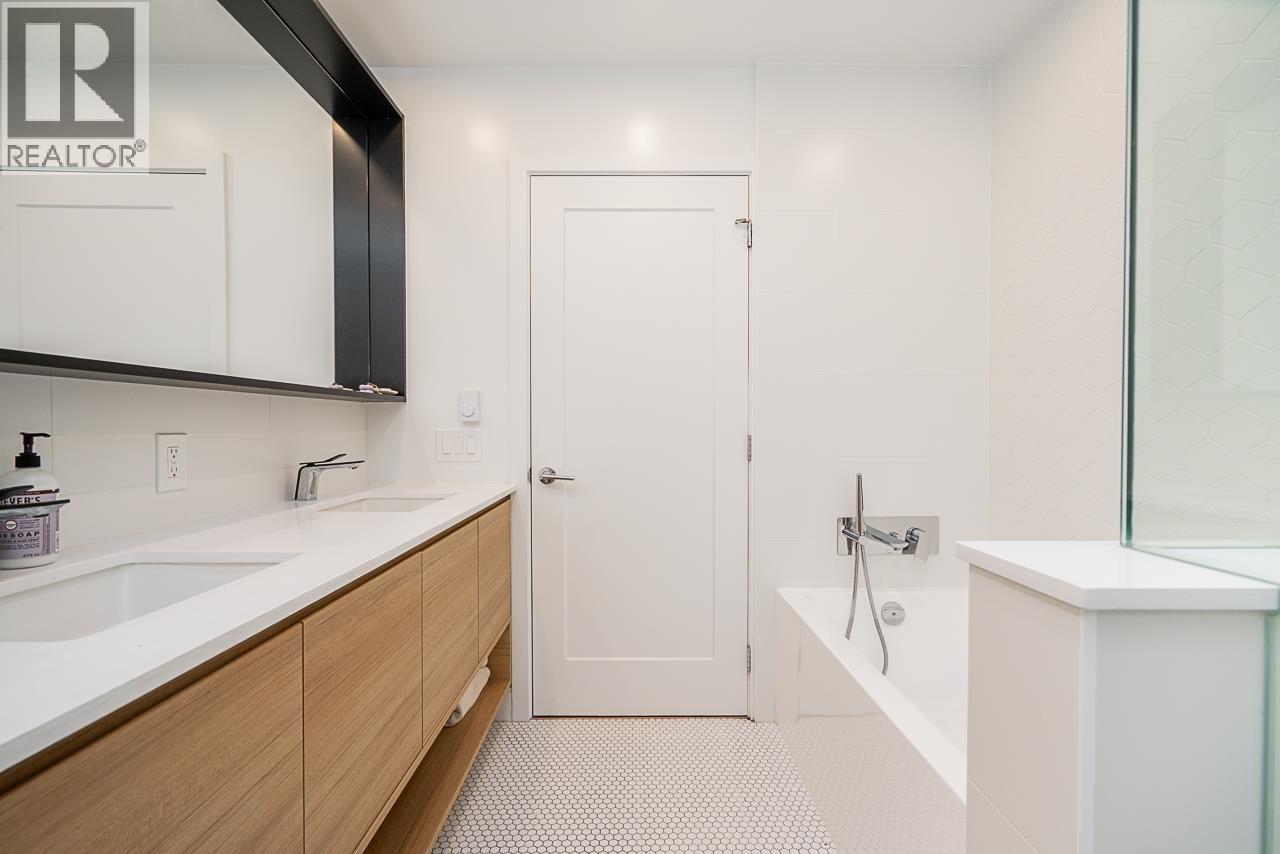 112 55 Klahanie Drive, Port Moody, British Columbia  V3H 0M9 - Photo 23 - R3056882