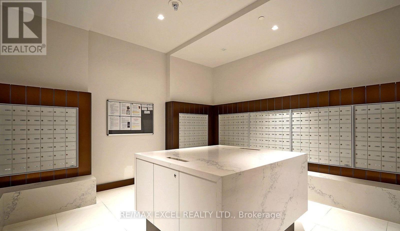 1715 - 38 Gandhi Lane, Markham, Ontario  L3T 0G9 - Photo 4 - N12455462