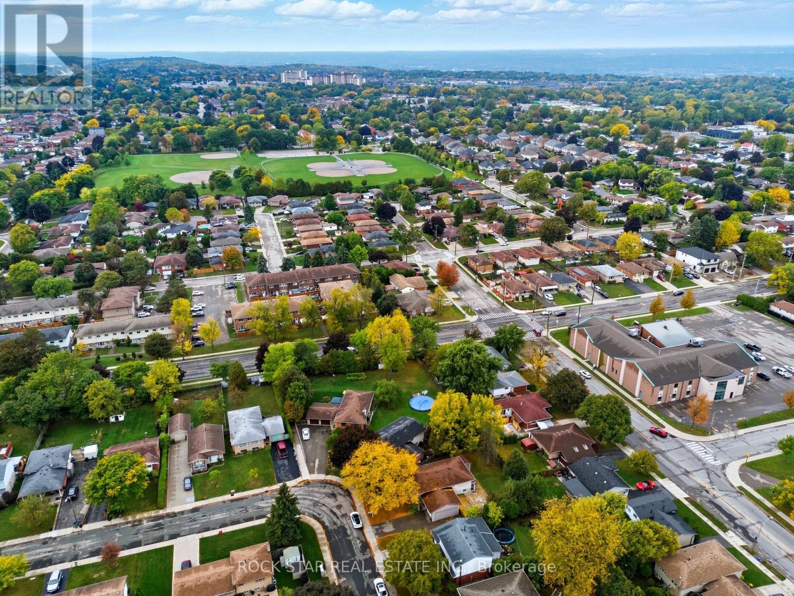 111 Britten Close, Hamilton, Ontario  L9C 4K1 - Photo 46 - X12455686