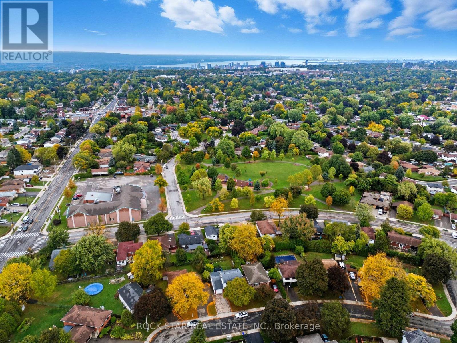 111 Britten Close, Hamilton, Ontario  L9C 4K1 - Photo 47 - X12455686