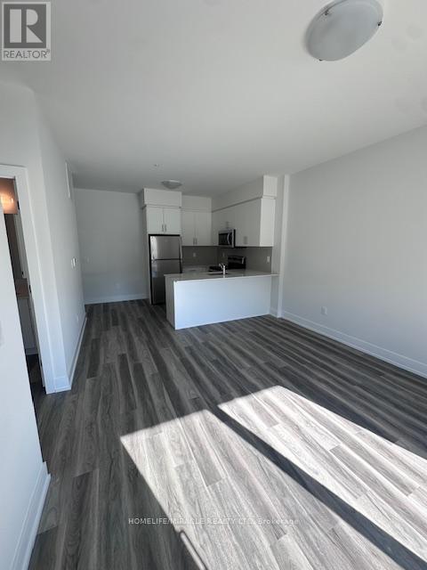 110 - 1100 Lackner Place, Kitchener, Ontario  N2A 0M1 - Photo 3 - X12455713