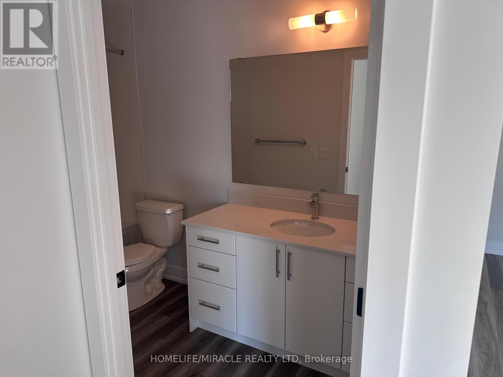 110 - 1100 Lackner Place, Kitchener, Ontario  N2A 0M1 - Photo 4 - X12455713