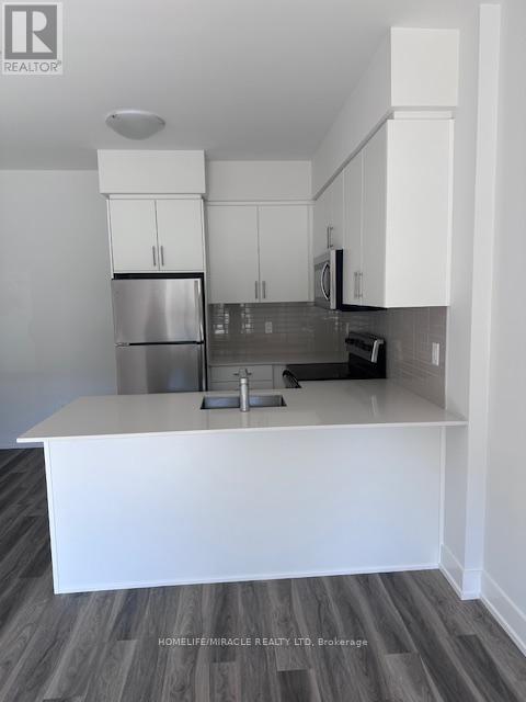 110 - 1100 Lackner Place, Kitchener, Ontario  N2A 0M1 - Photo 7 - X12455713