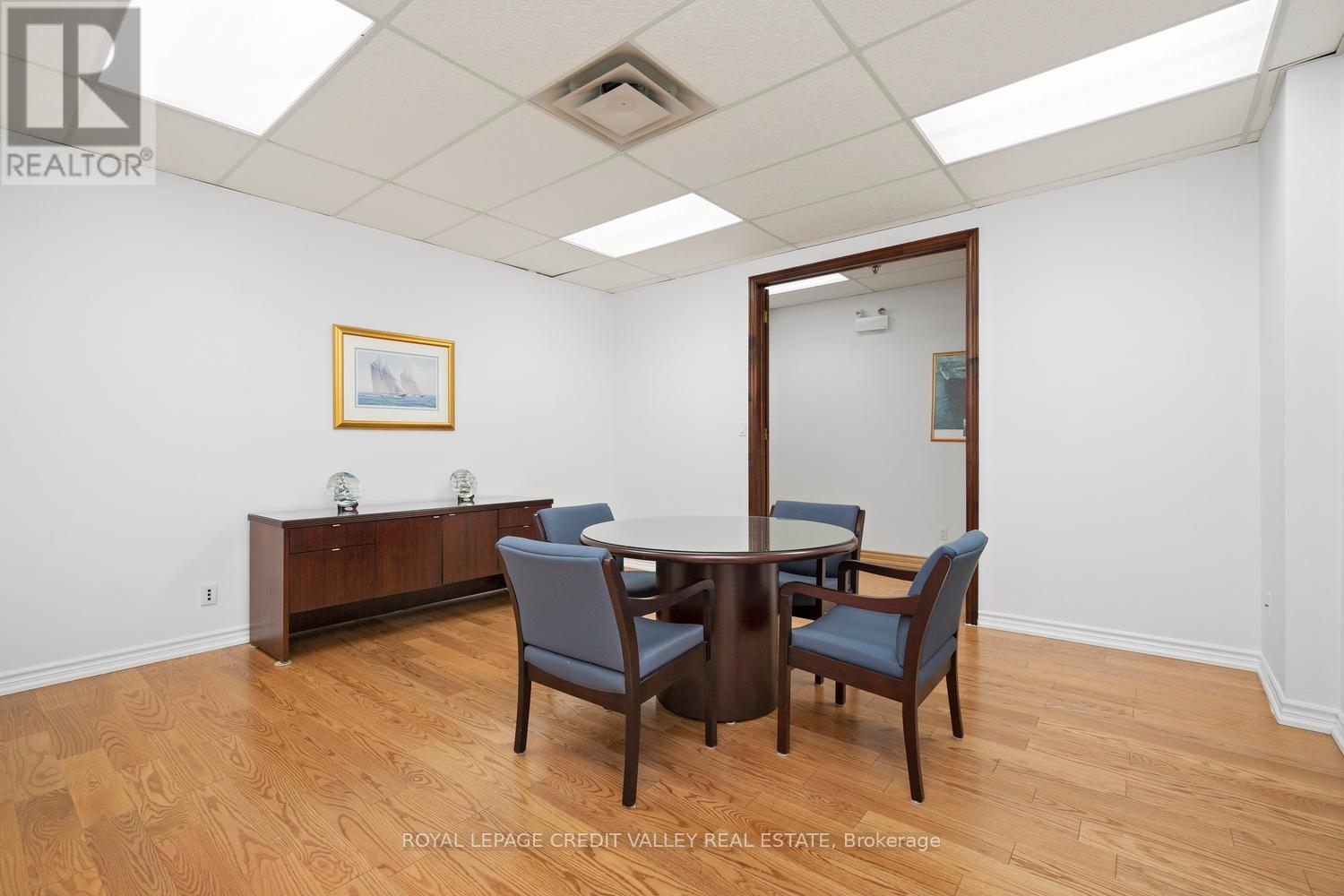 201 - 335 Renfrew Drive, Markham, Ontario  L3R 9S9 - Photo 5 - N12190149