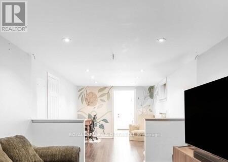 479 Ridelle Avenue, Toronto, Ontario  M6B 1K6 - Photo 21 - W12443417