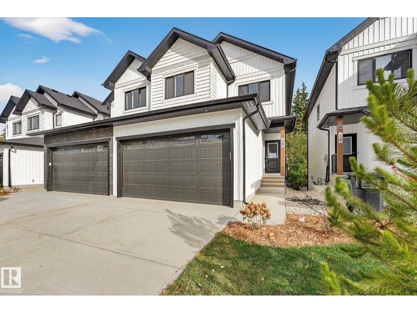 #19 5122 213a St Nw, Edmonton, Alberta  T6M 0K7 - Photo 2 - E4422256