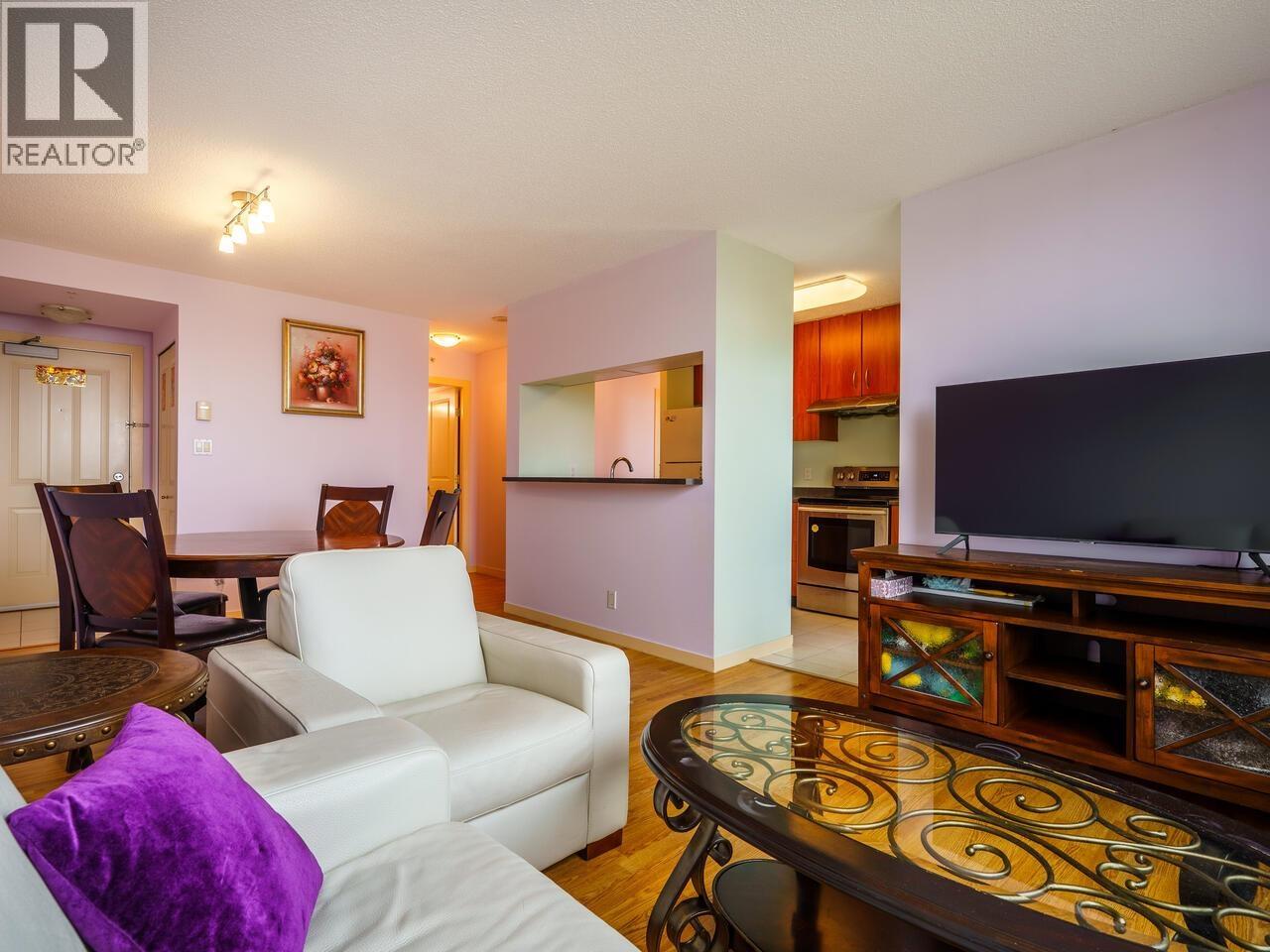 2409 3663 Crowley Drive, Vancouver, British Columbia  V5R 6H4 - Photo 6 - R3055531