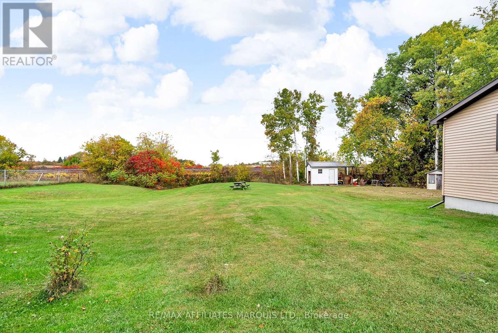 21895 Seguin Mill Street, North Glengarry, Ontario  K0B 1H0 - Photo 21 - X12455717