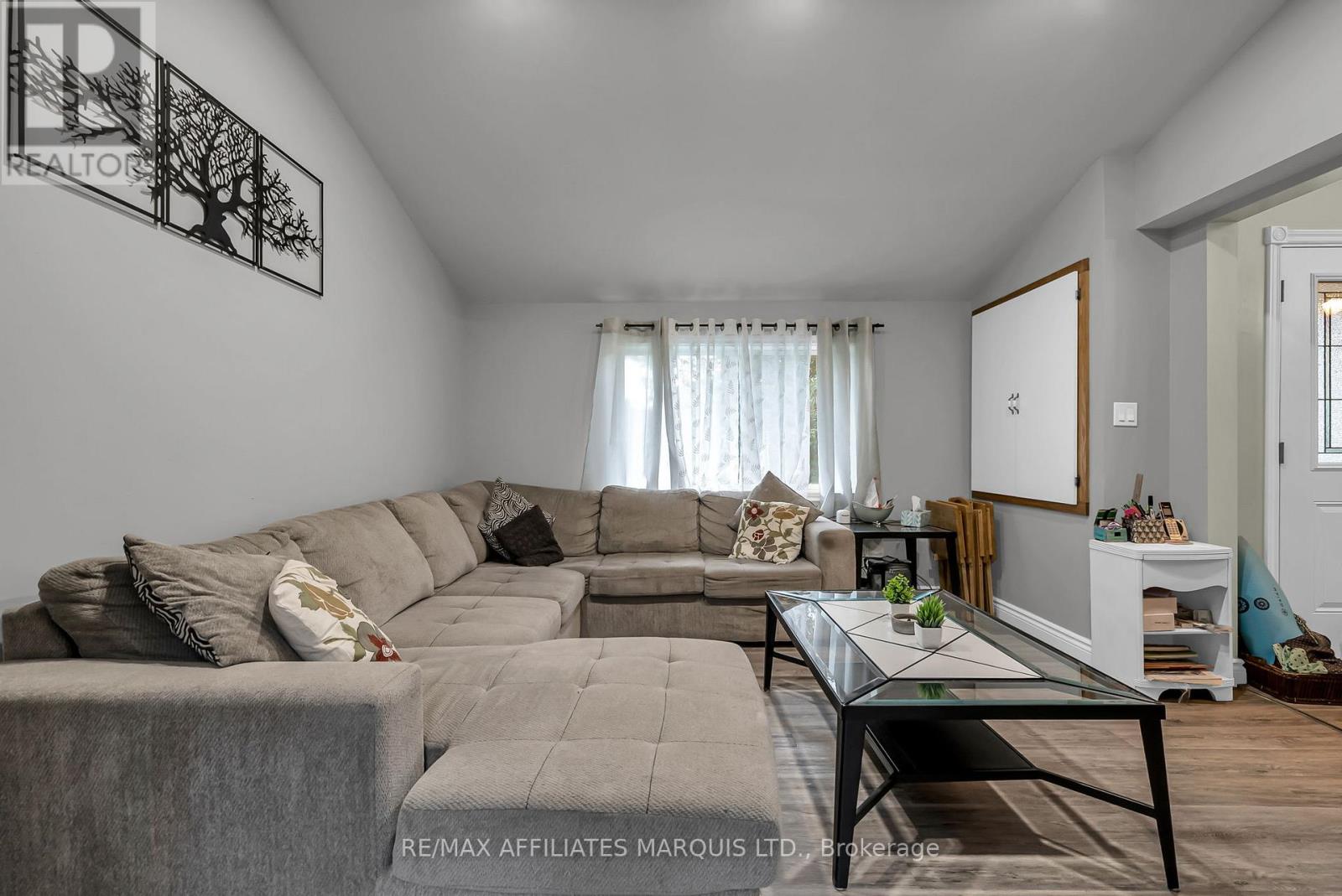21895 Seguin Mill Street, North Glengarry, Ontario  K0B 1H0 - Photo 3 - X12455717
