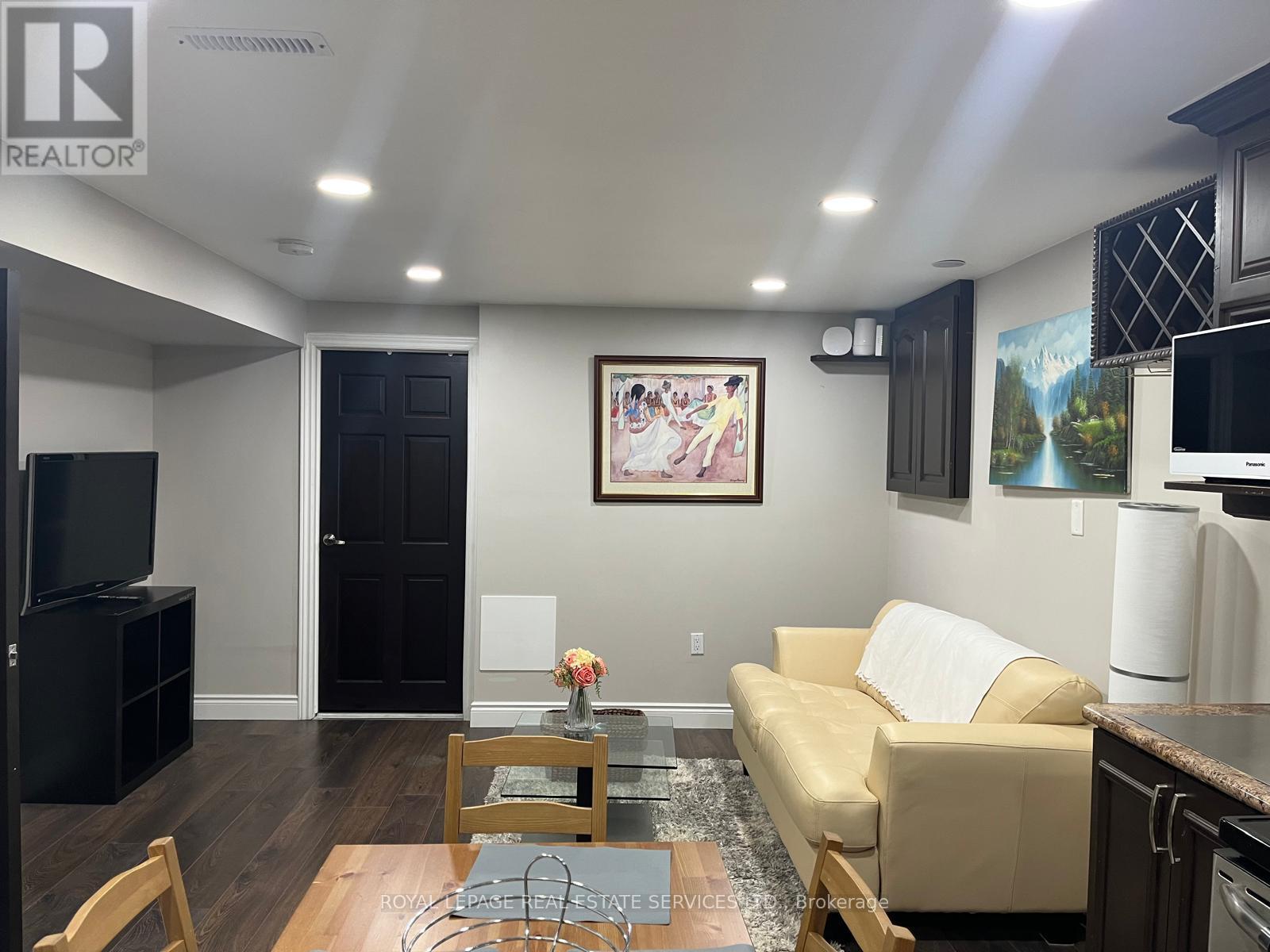 Basement - 6057 Leeside Crescent, Mississauga, Ontario  L5M 5K6 - Photo 6 - W12377653