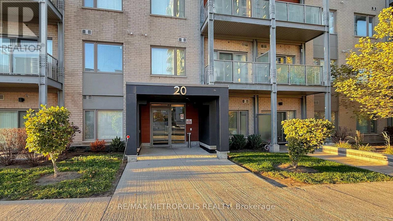 310 - 20 Orchid Court, Toronto, Ontario  M2L 2X8 - Photo 3 - C12455727