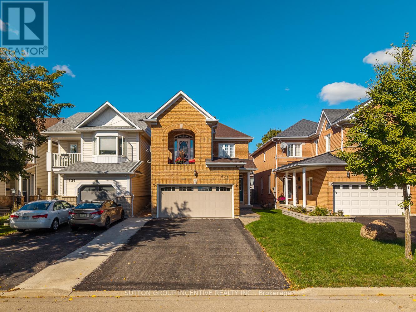 432 WOODSMERE CRESCENT, Pickering, Ontario