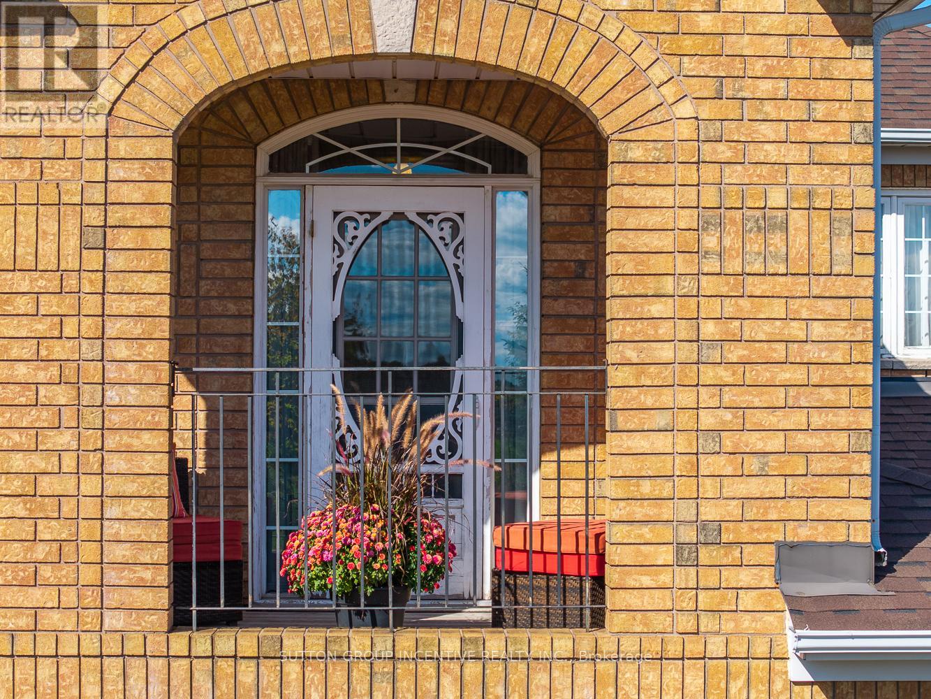 432 Woodsmere Crescent, Pickering, Ontario  L1V 7A4 - Photo 7 - E12455720