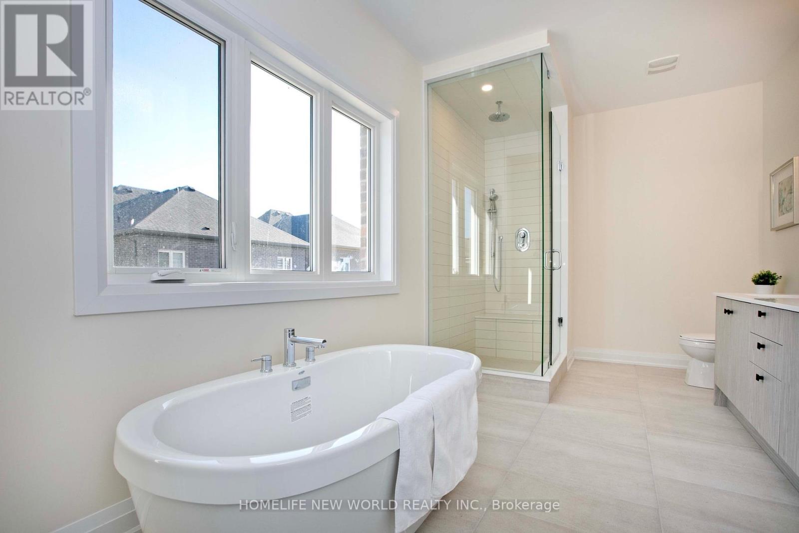 240 Seguin Street, Richmond Hill, Ontario  L4E 2Y5 - Photo 21 - N12455730