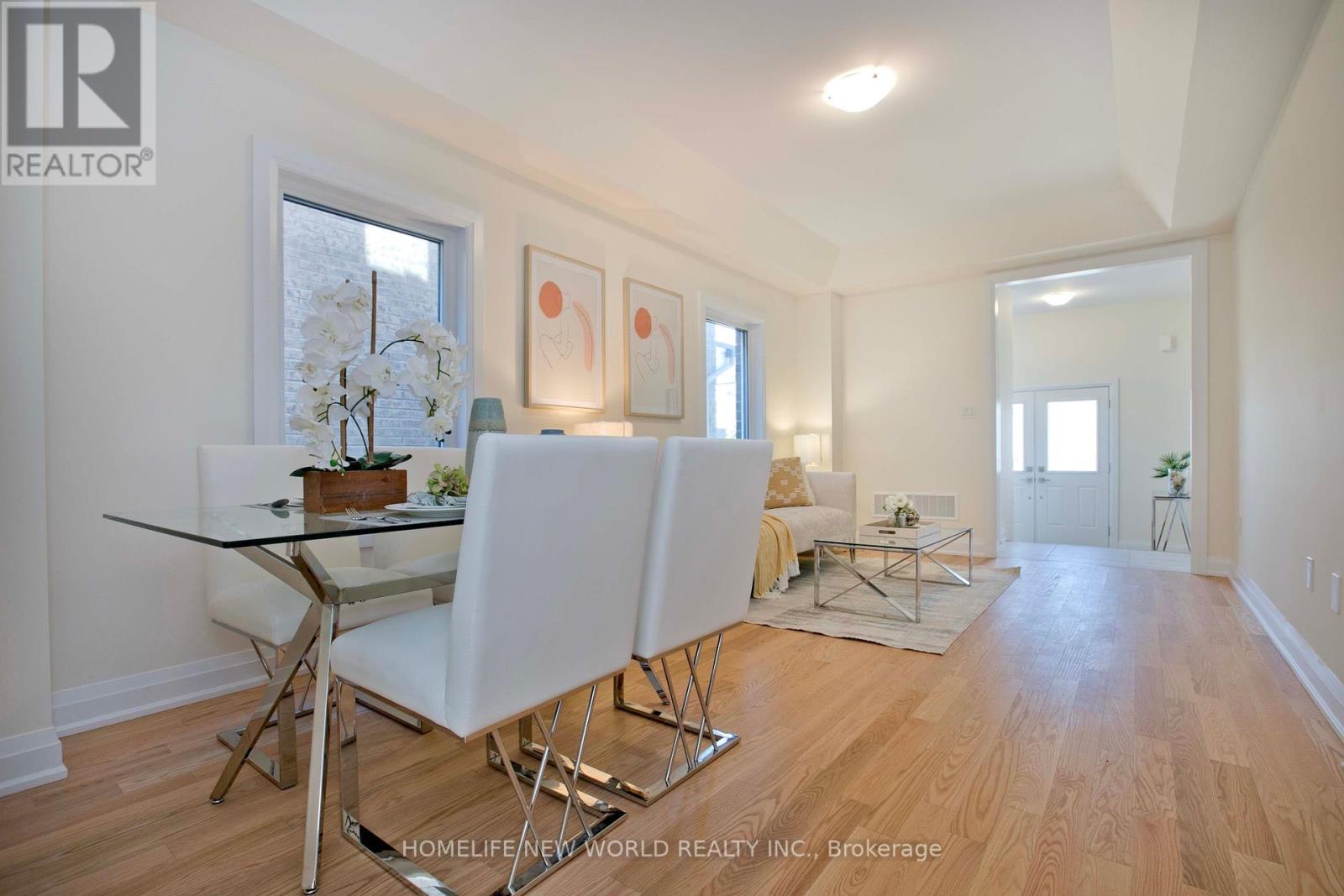 240 Seguin Street, Richmond Hill, Ontario  L4E 2Y5 - Photo 3 - N12455730