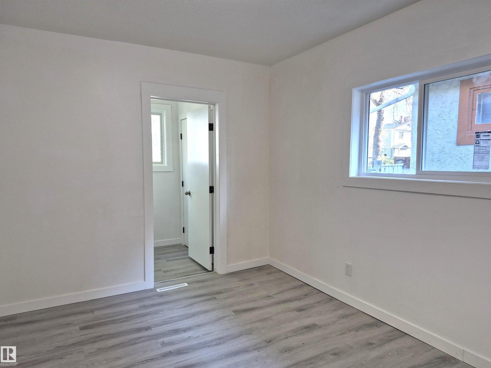 11240 94 St Nw, Edmonton, Alberta  T5G 1G9 - Photo 3 - E4461603