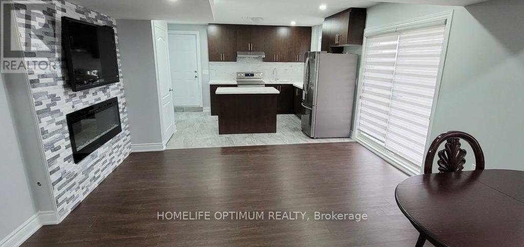 B - 165 Russell Creek Drive, Brampton, Ontario  L6R 4B4 - Photo 3 - W12455723