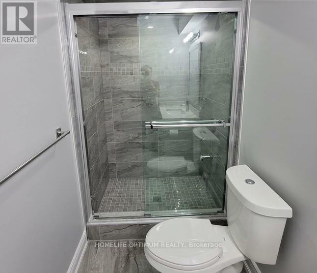 B - 165 Russell Creek Drive, Brampton, Ontario  L6R 4B4 - Photo 6 - W12455723
