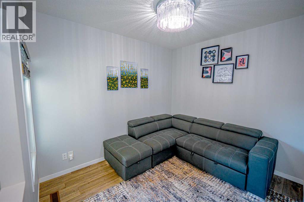 124 Seton Gardens Se, Calgary, Alberta  T3M 2Y8 - Photo 10 - A2260311