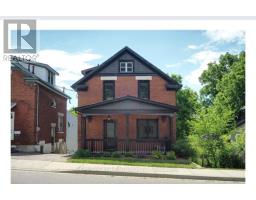 B - 137 MADISON AVENUE S, Kitchener, Ontario