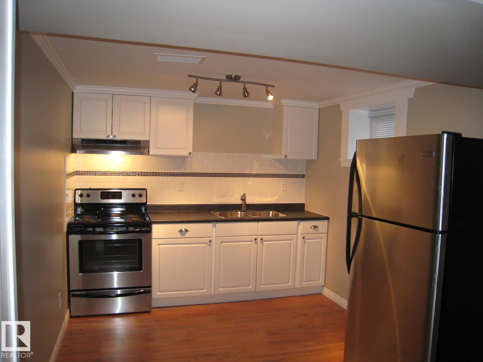 9035 149 St Nw, Edmonton, Alberta  T5R 0A5 - Photo 13 - E4461607
