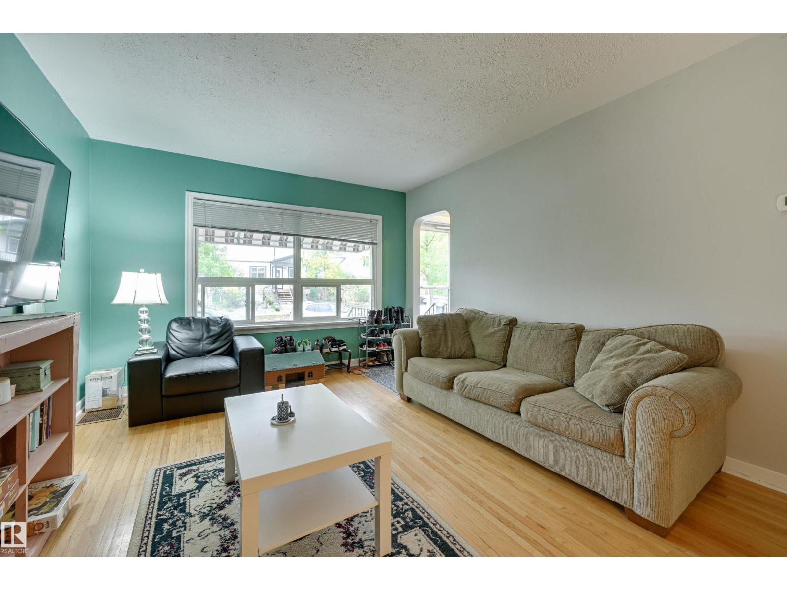 10752 75 Av Nw, Edmonton, Alberta  T6E 1J9 - Photo 4 - E4461608