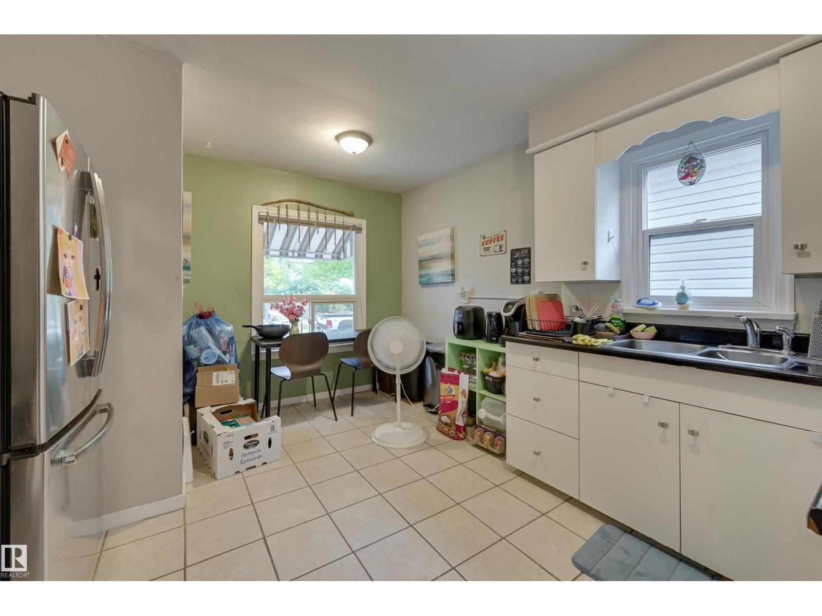 10752 75 Av Nw, Edmonton, Alberta  T6E 1J9 - Photo 5 - E4461608