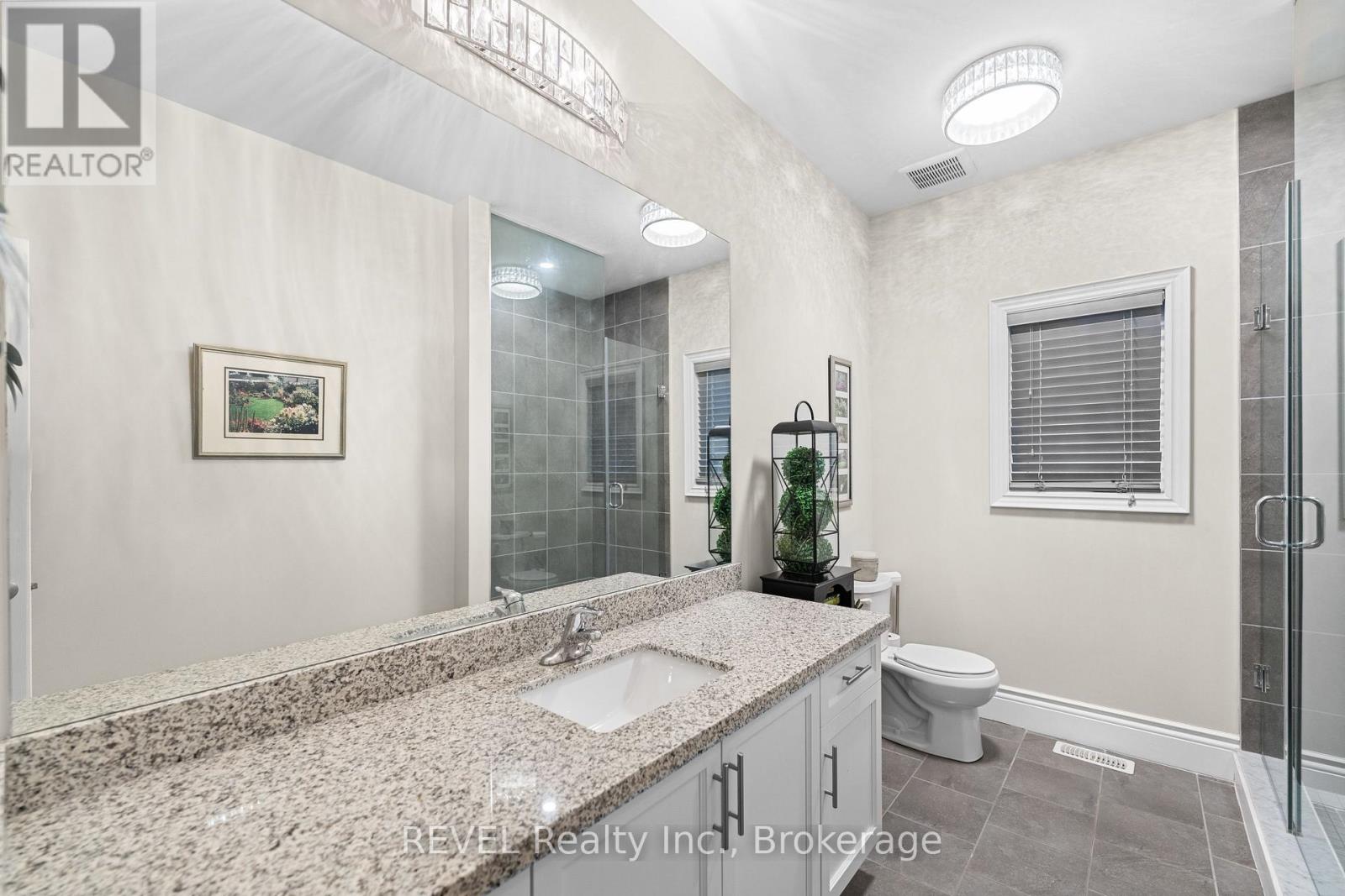 46 Philmori Boulevard, Pelham, Ontario  L0S 1E5 - Photo 14 - X12455754
