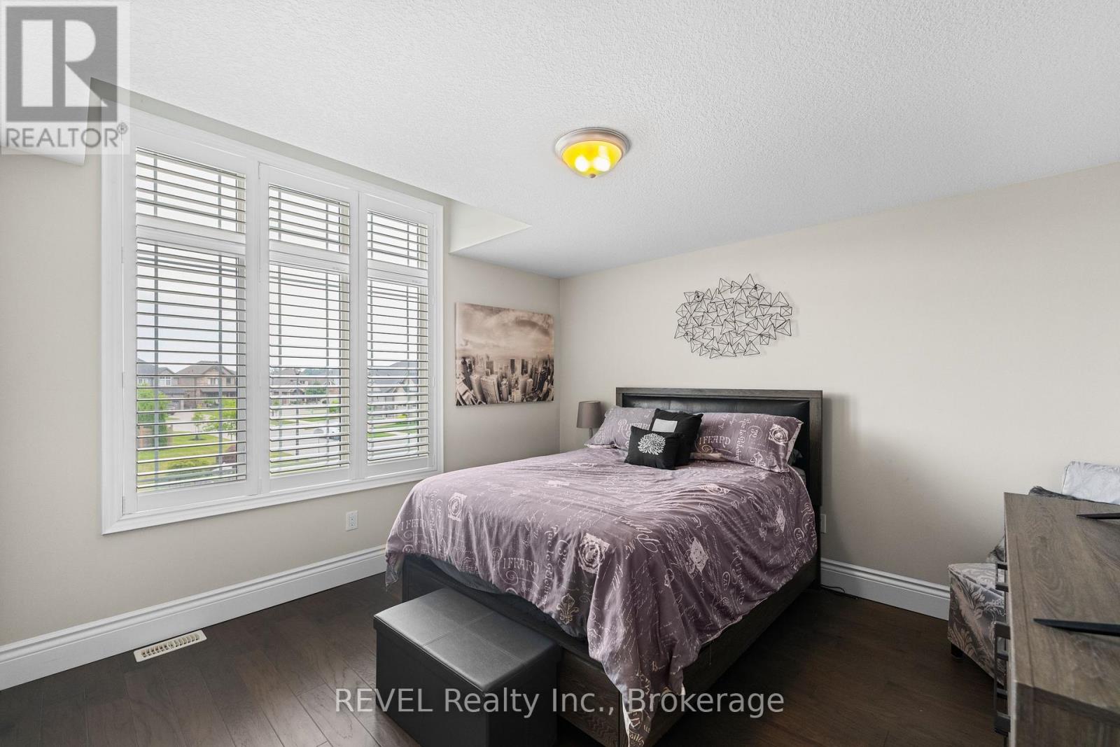 46 Philmori Boulevard, Pelham, Ontario  L0S 1E5 - Photo 17 - X12455754