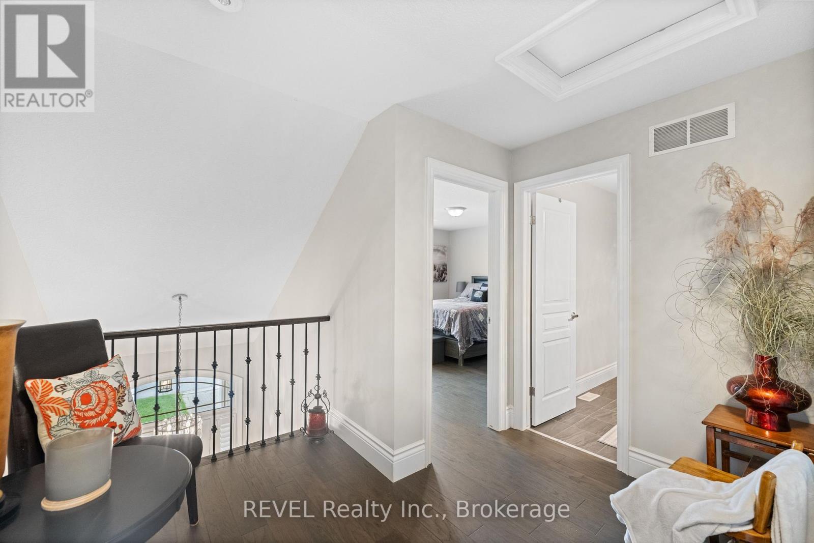 46 Philmori Boulevard, Pelham, Ontario  L0S 1E5 - Photo 21 - X12455754