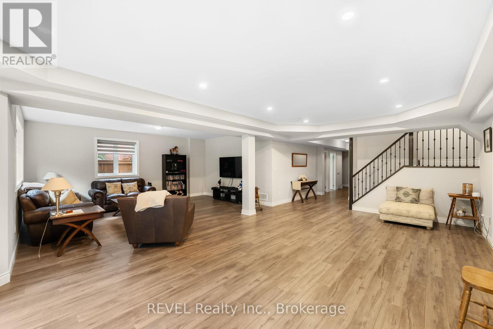 46 Philmori Boulevard, Pelham, Ontario  L0S 1E5 - Photo 38 - X12455754