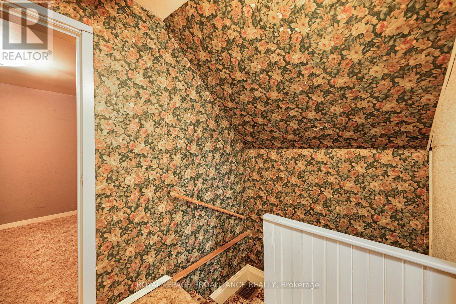 189 James Street E, Brockville, Ontario  K6V 1L6 - Photo 18 - X12455734