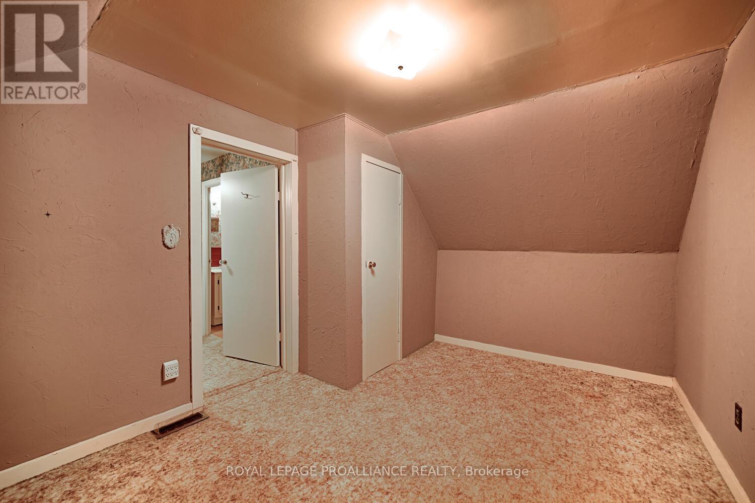 189 James Street E, Brockville, Ontario  K6V 1L6 - Photo 19 - X12455734