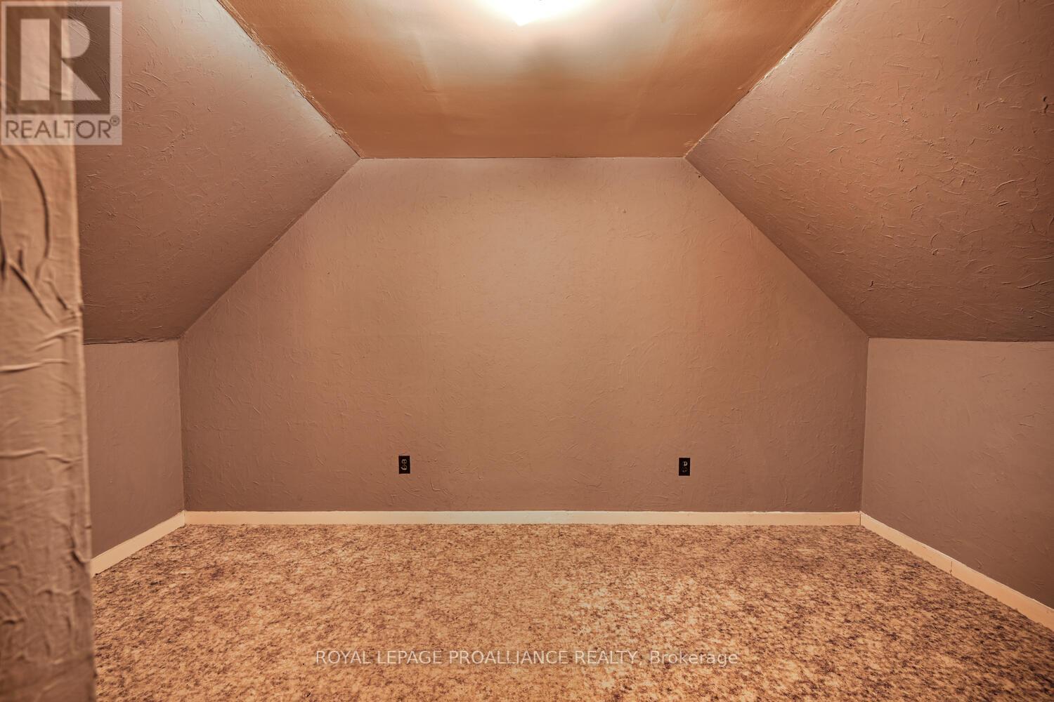 189 James Street E, Brockville, Ontario  K6V 1L6 - Photo 20 - X12455734