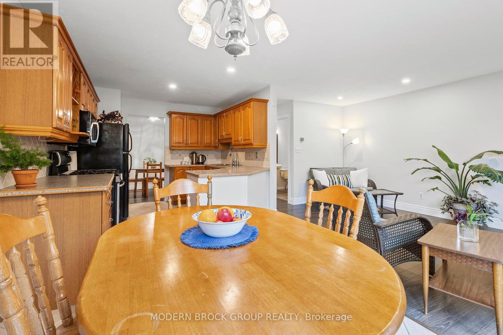 1140 Millwood Avenue, Brockville, Ontario  K6V 6Z6 - Photo 15 - X12455739