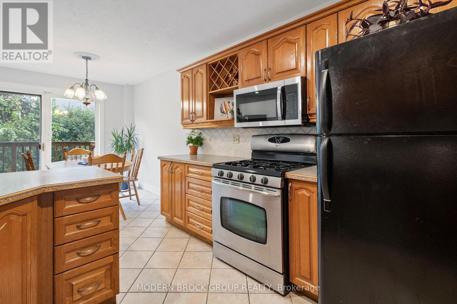 1140 Millwood Avenue, Brockville, Ontario  K6V 6Z6 - Photo 16 - X12455739