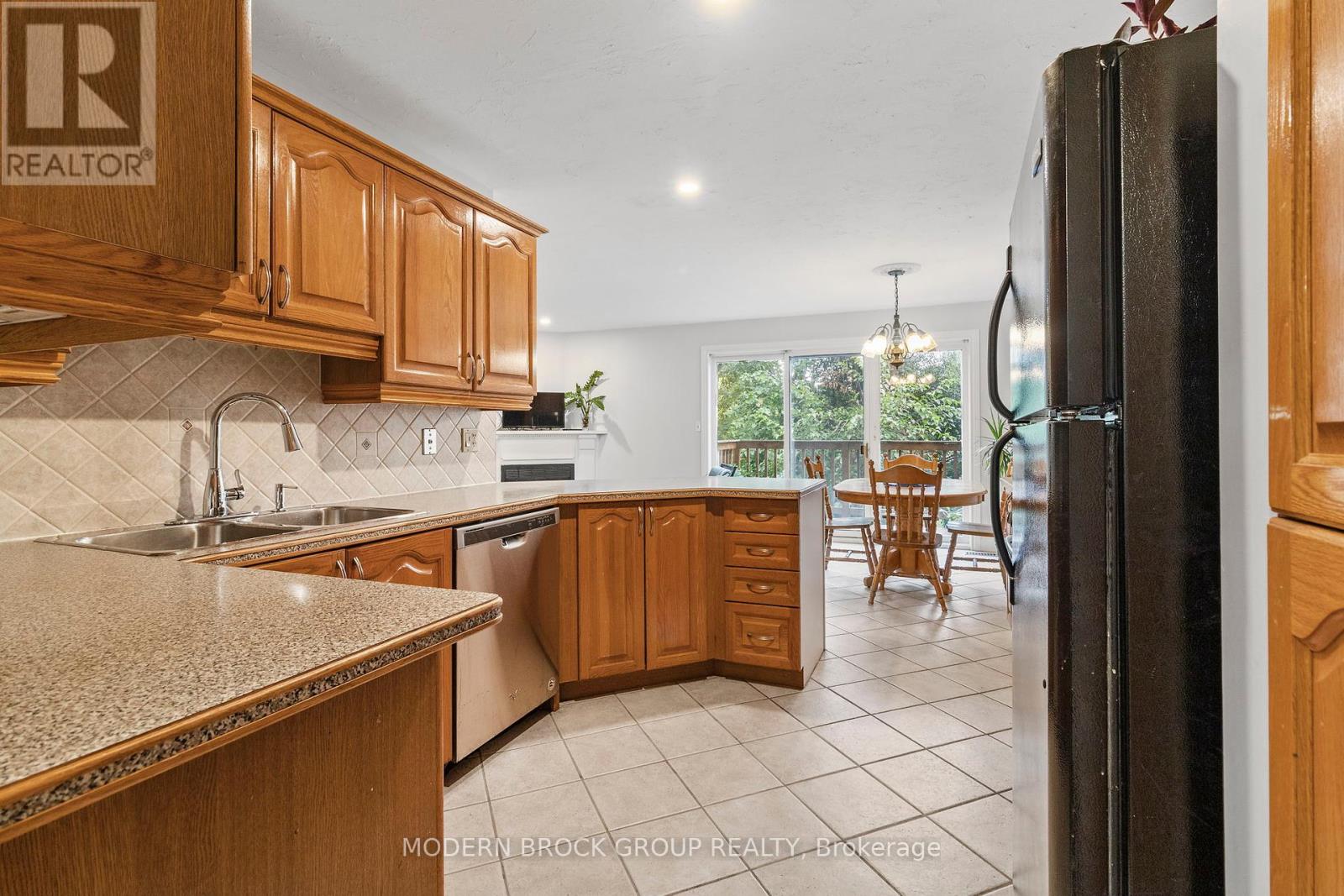 1140 Millwood Avenue, Brockville, Ontario  K6V 6Z6 - Photo 19 - X12455739