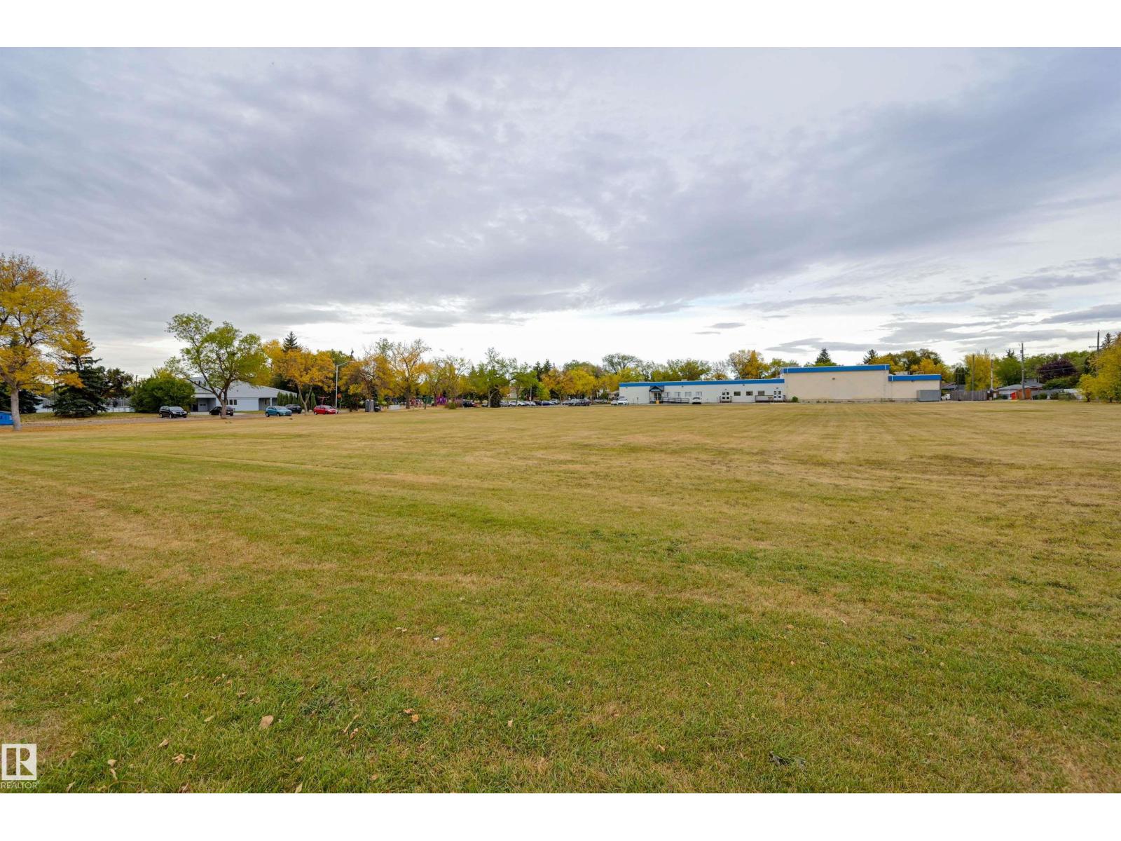 9404 9406 Holyrood Rd Nw, Edmonton, Alberta  T6C 4H4 - Photo 46 - E4461609