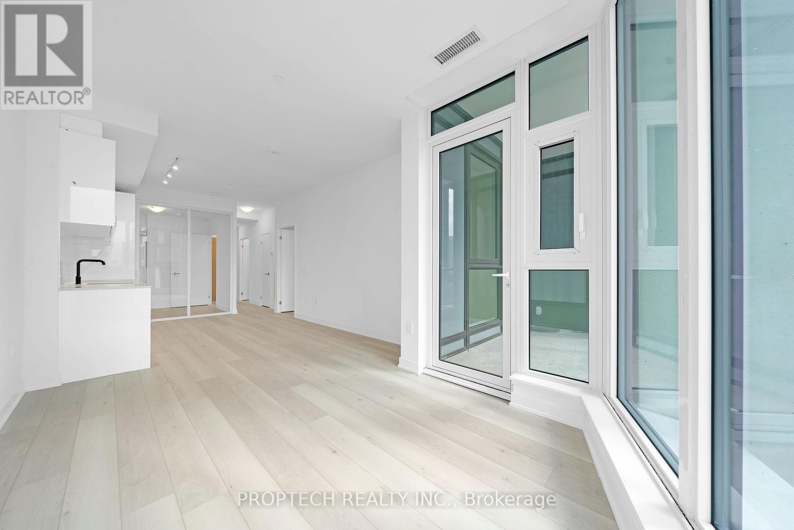 603 - 1 Kyle Lowry Road, Toronto, Ontario  M3C 0S6 - Photo 8 - C12455744