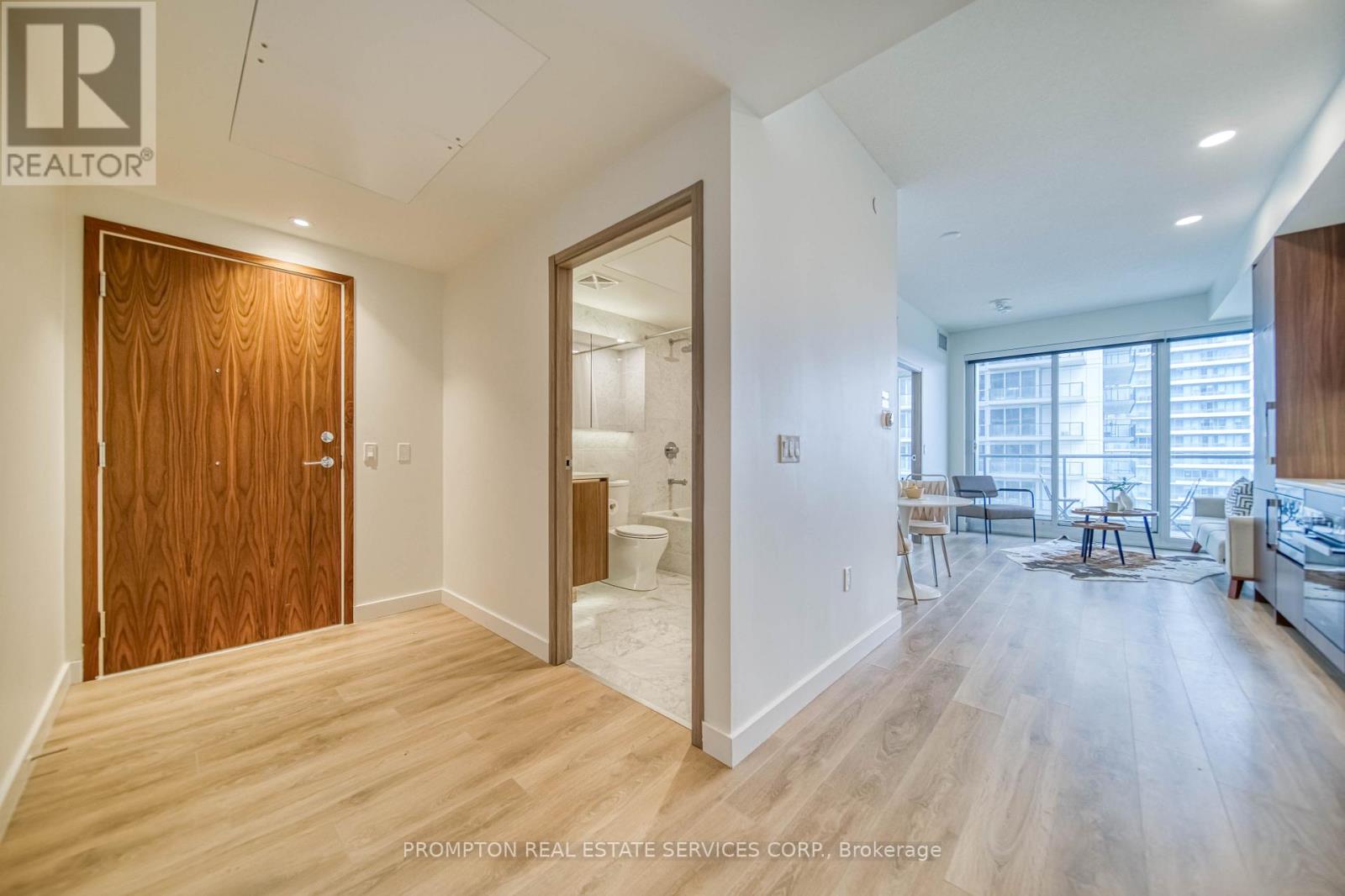 1515 - 85 Mcmahon Drive, Toronto, Ontario  M2K 0H1 - Photo 3 - C12455756