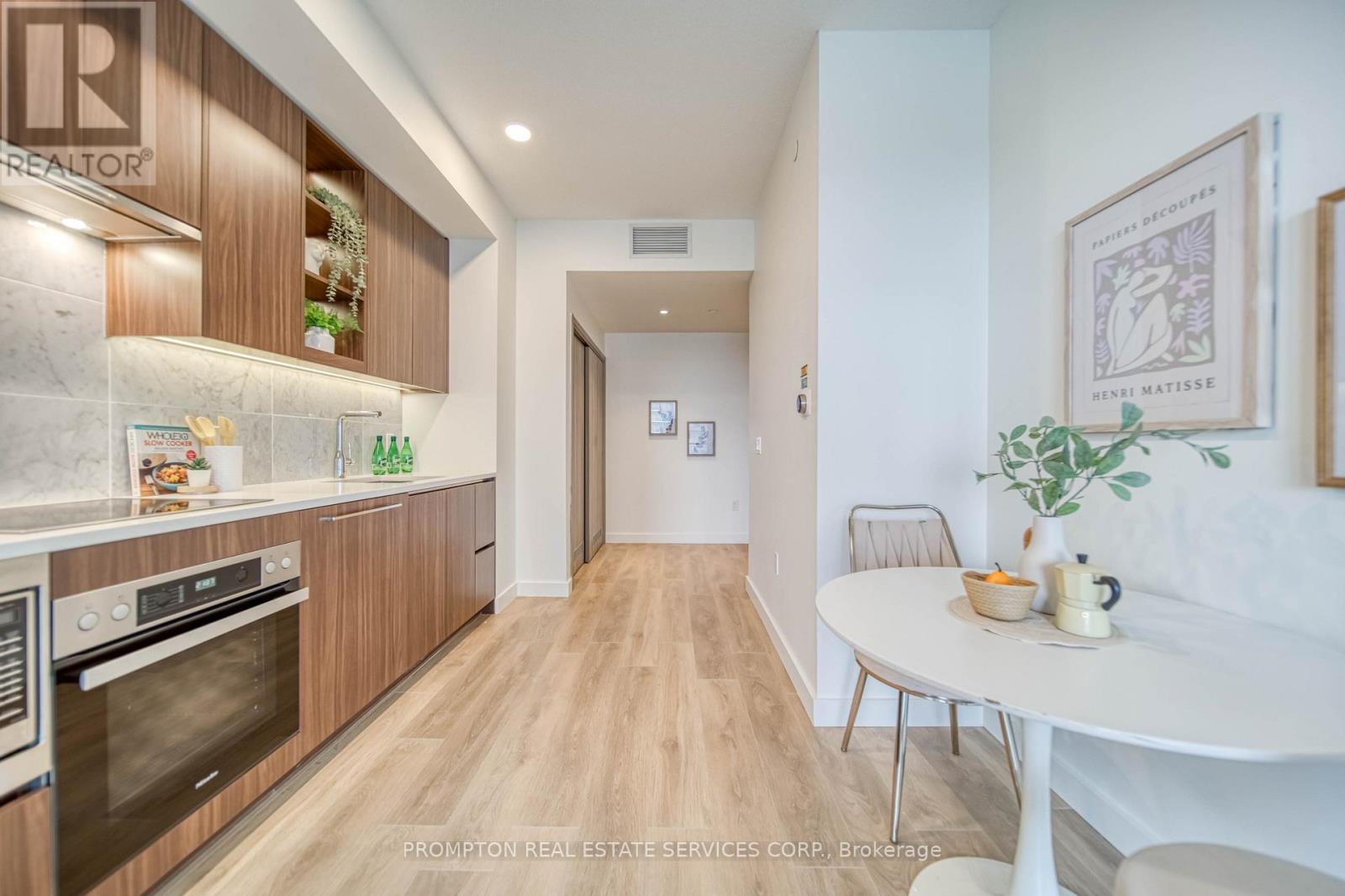1515 - 85 Mcmahon Drive, Toronto, Ontario  M2K 0H1 - Photo 8 - C12455756