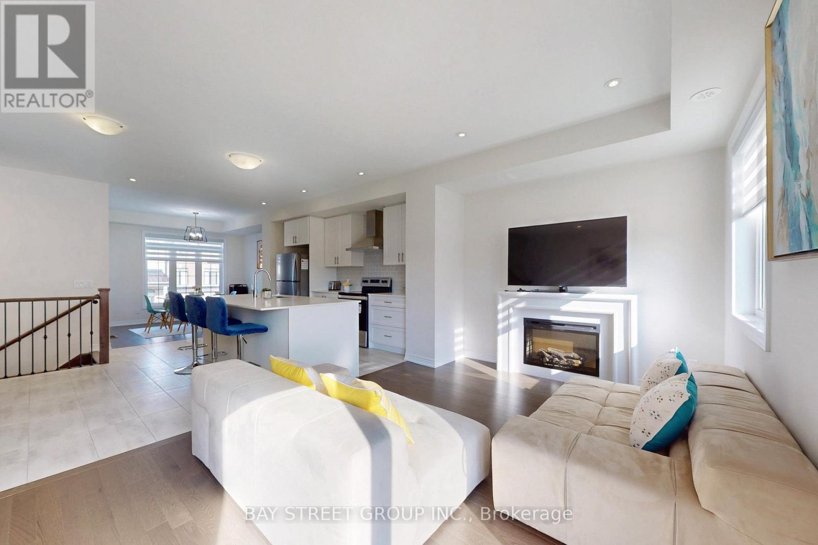 20 Morrison Crescent, Whitby, Ontario  L1P 1V4 - Photo 8 - E12455736