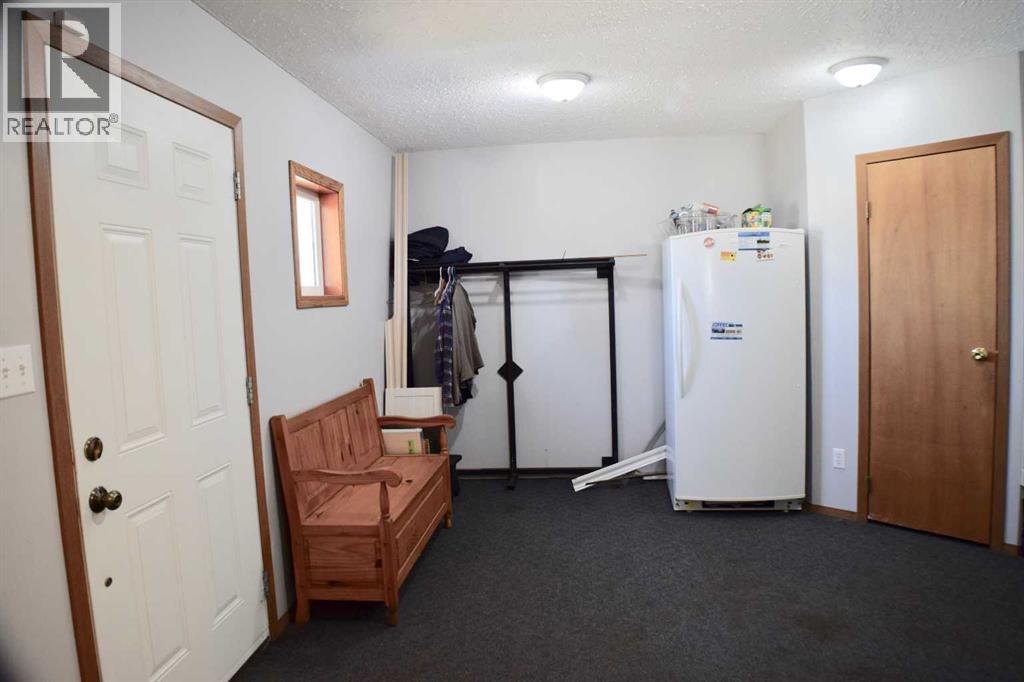 13 East Loop, Joffre, Alberta  T4L 2N2 - Photo 7 - A2260455