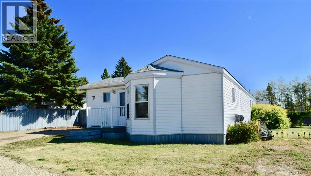 13 East Loop, Joffre, Alberta  T4L 2N2 - Photo 2 - A2260455