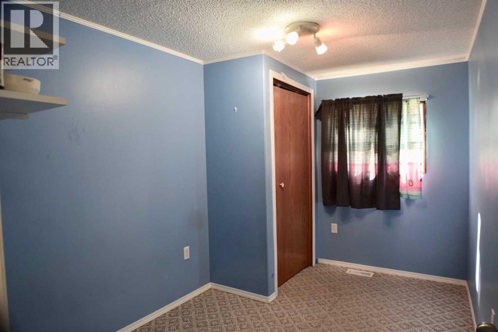 13 East Loop, Joffre, Alberta  T4L 2N2 - Photo 22 - A2260455