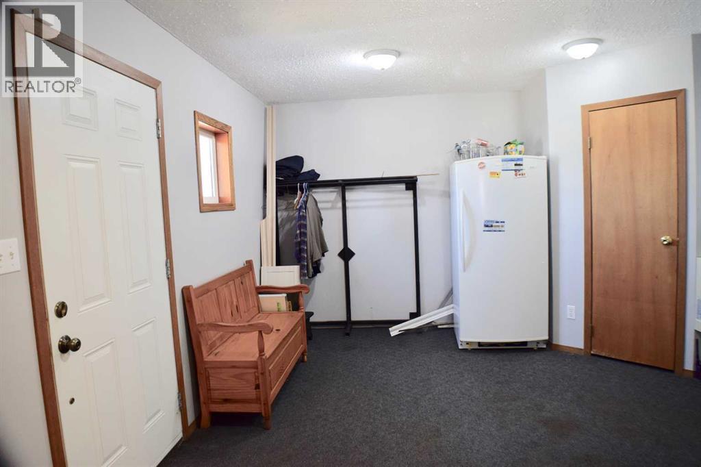13 East Loop, Joffre, Alberta  T4L 2N2 - Photo 6 - A2260455