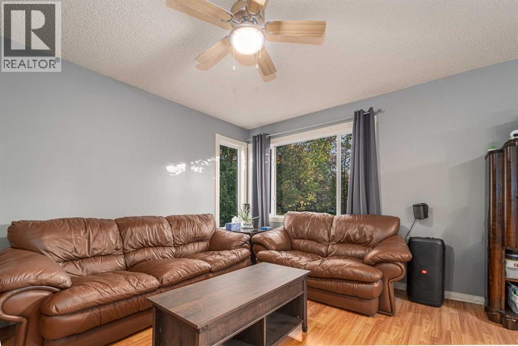 826 Columbia Boulevard W, Lethbridge, Alberta  T1K 5A5 - Photo 10 - A2261592