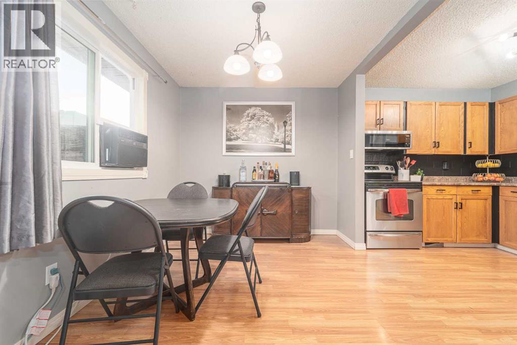 826 Columbia Boulevard W, Lethbridge, Alberta  T1K 5A5 - Photo 11 - A2261592