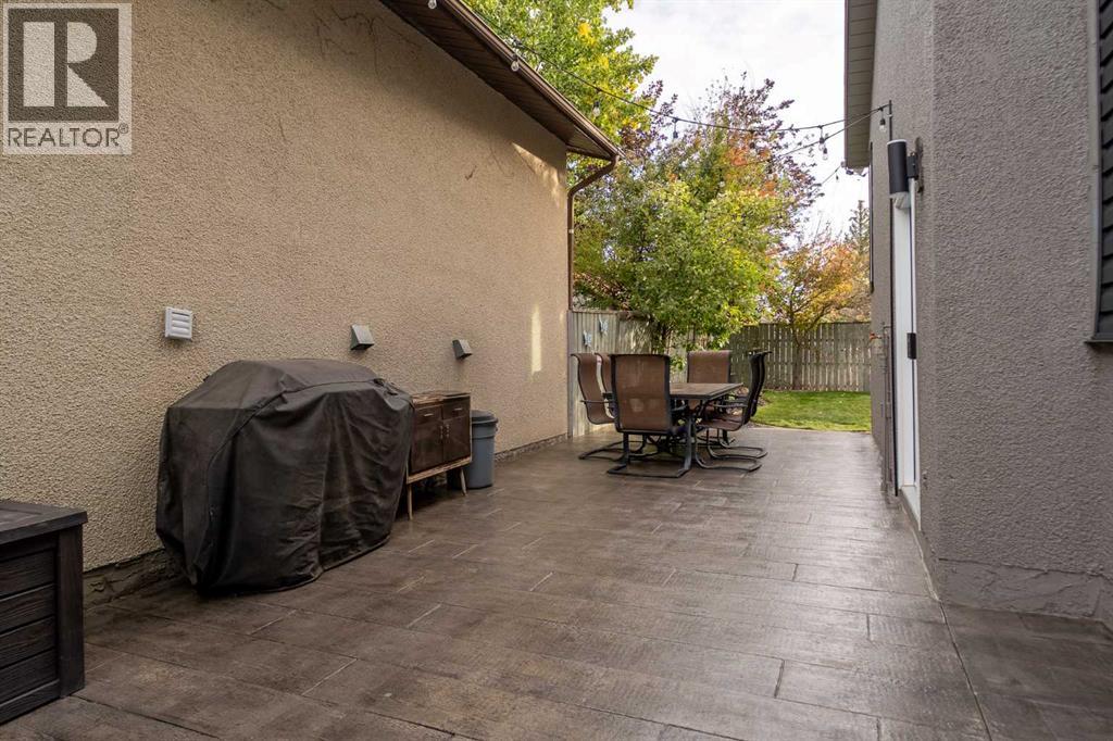 826 Columbia Boulevard W, Lethbridge, Alberta  T1K 5A5 - Photo 8 - A2261592